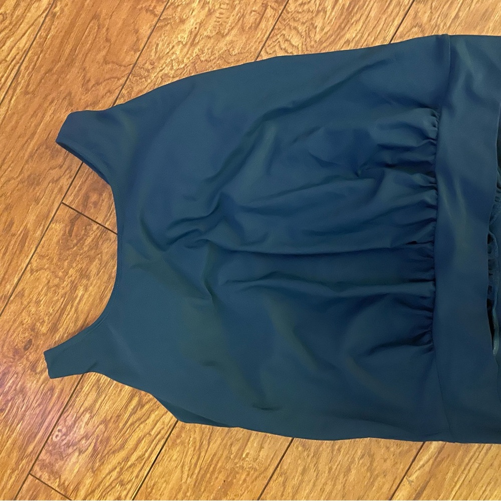 Razer back tankini top